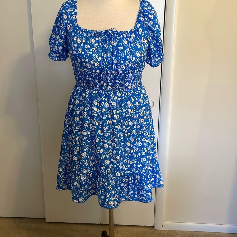 Walmart - Small flower print blue/white dress. Size XL. Never worn. NWOT.